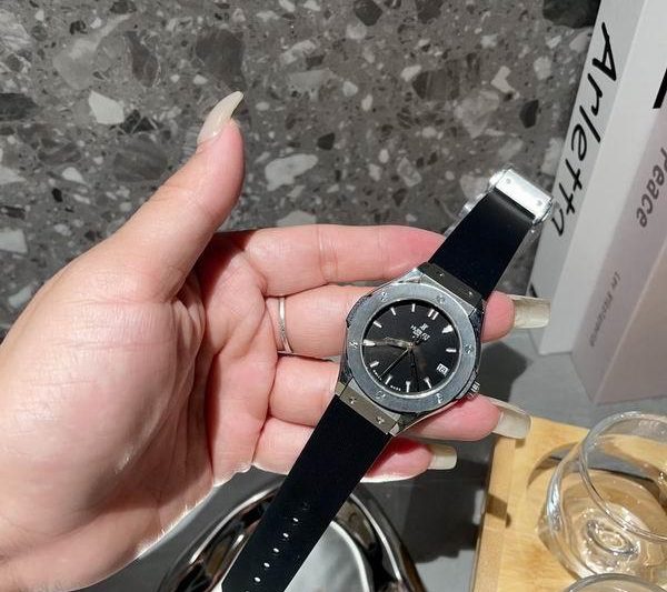Replica Hublot 36mm 052211