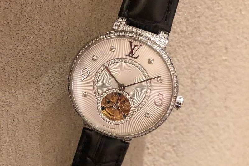 Replica LV 41X14mm 081646
