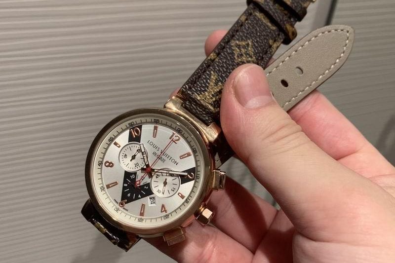Replica LV 41mm 081636