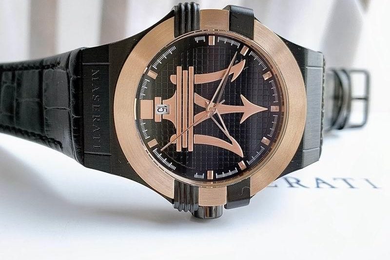 Replica Maserati 42mm 050348