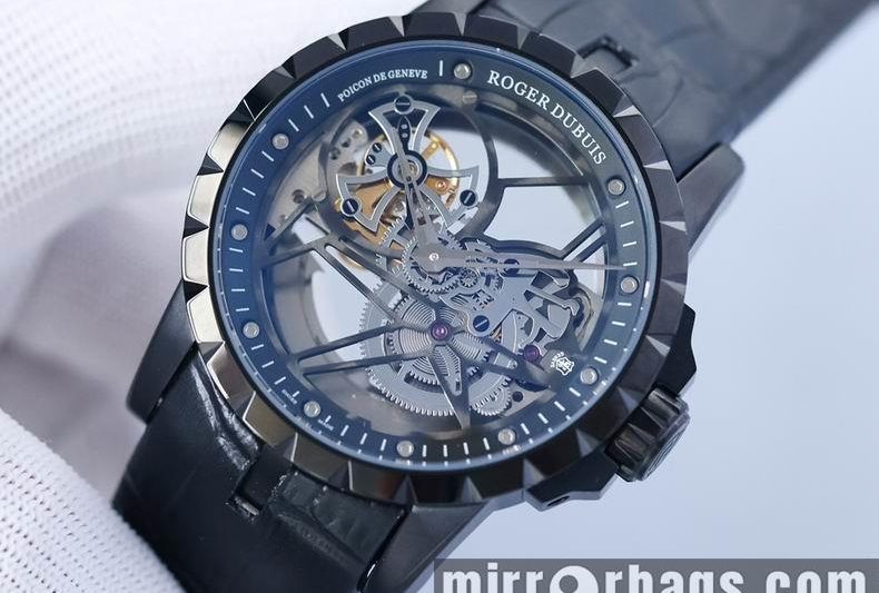 Replica Roger Dubuis watch M19