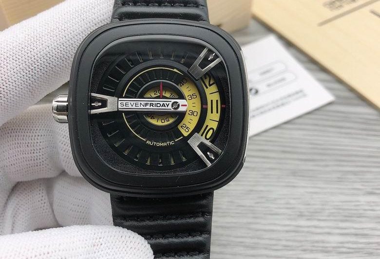 Replica Seven Friday watch 070801