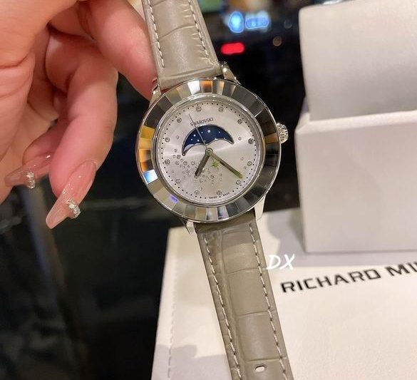 Replica Swarovski 38mm 5nms84