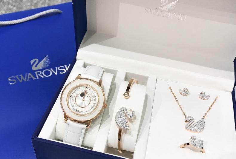 Replica Swarovski women watch 102902