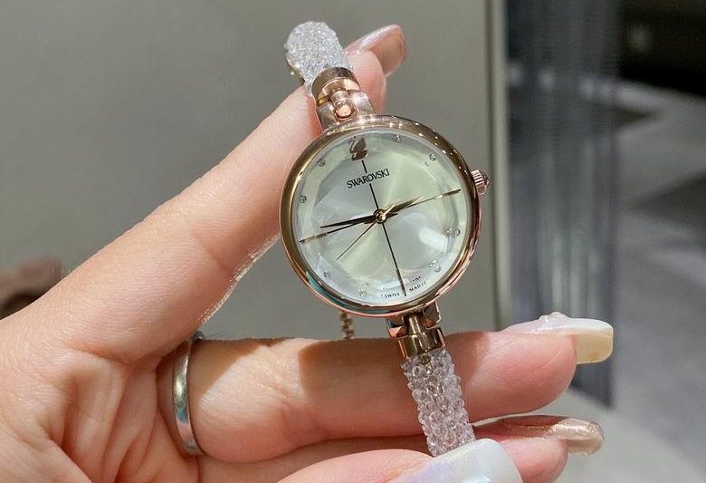 Replica Swarovski women 24mm M17
