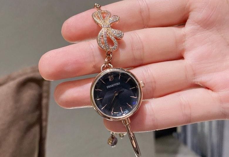 Replica Swarovski women 24mm M16