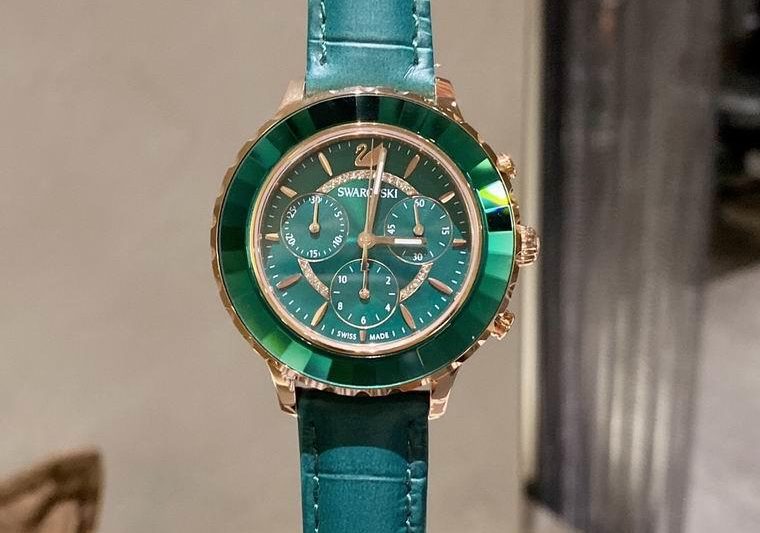 Replica Swarovski women 39mm M03