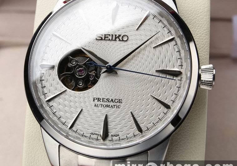 Replica Seiko men 40.5X11.84mm M05