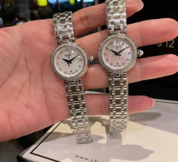 Replica Tissot women 26mm M05