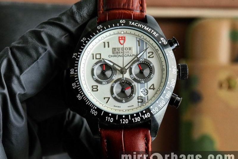 Replica Tudor 42mm 102473