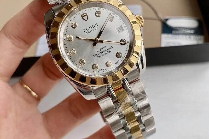 Replica Tudor watch 072435