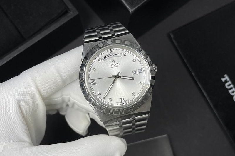 Replica Tudor 41mm 072429