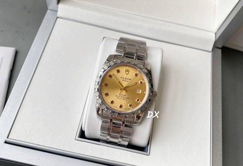 Replica Tudor 40mm 5nms64