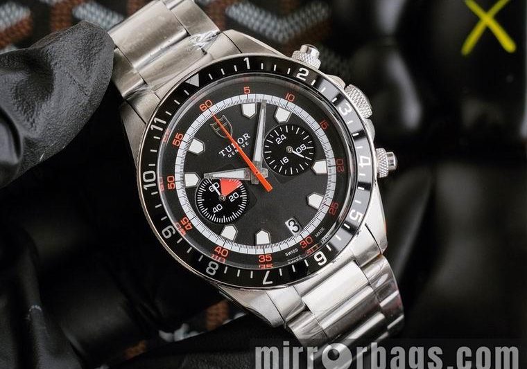 Replica Tudor men 42mm M11