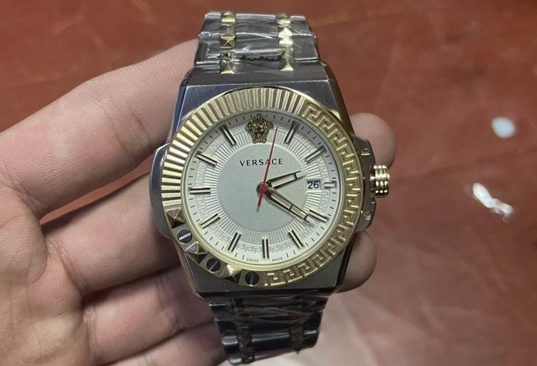 Replica Versace watch M22