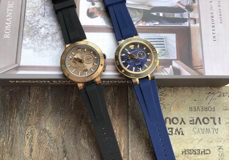 Replica Versace men 44mm M05