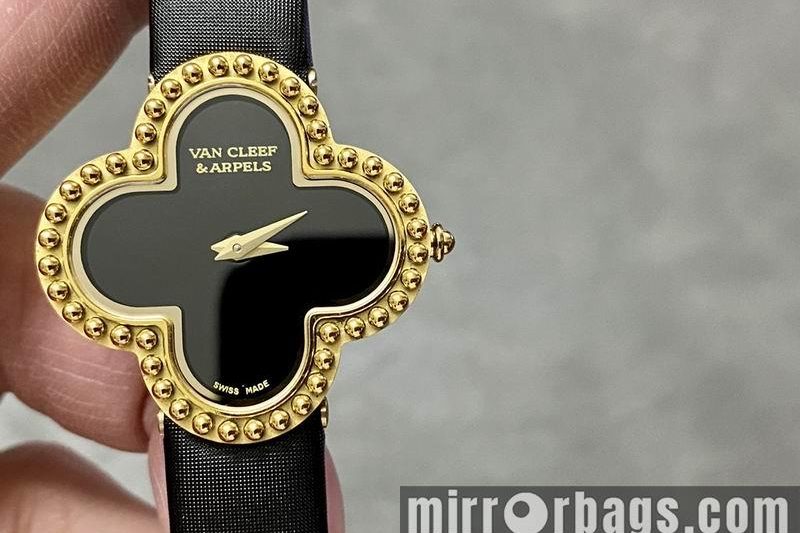 Replica Van Cleef & Arpels 30mm 102410