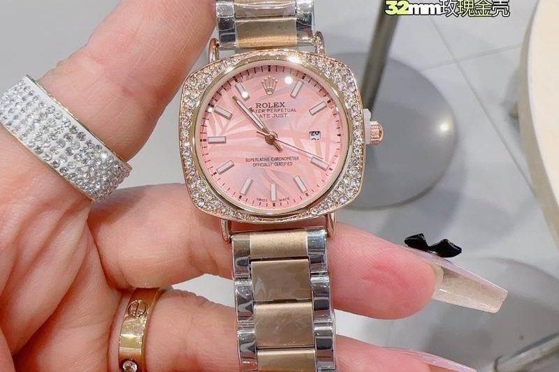 Replica Rolex 32mm 110180