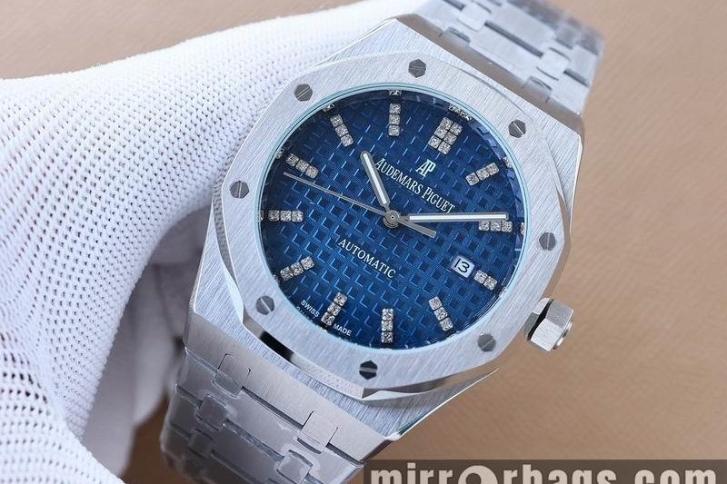 Replica AP watch 051644