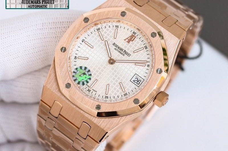 Replica AP 39mm 032234