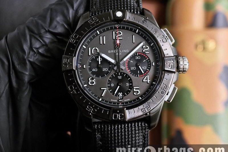Replica Breitling 43mm 081625