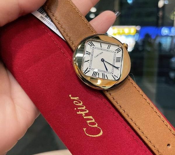Replica Cartier watch 102310