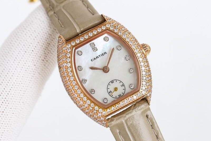 Replica Cartier 28X33mm 082284