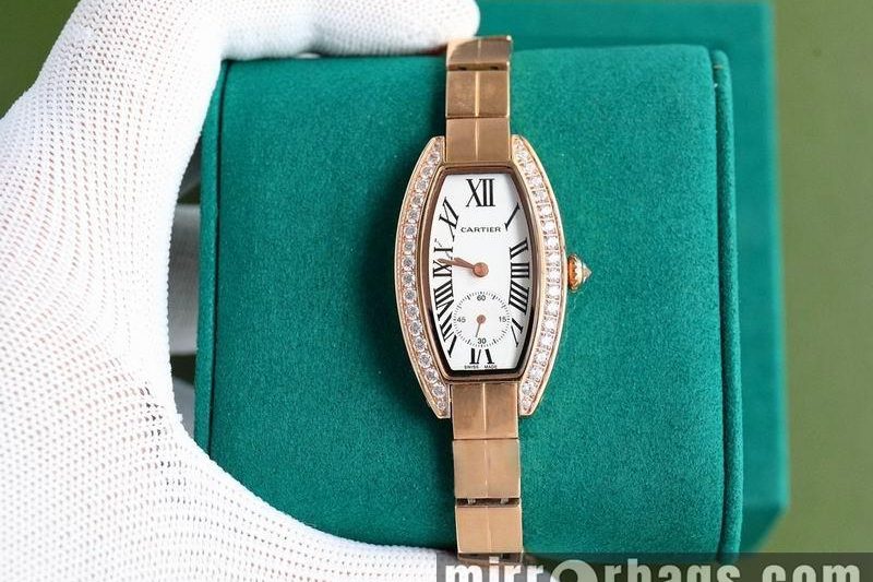 Replica Cartier 23X30mm 102256