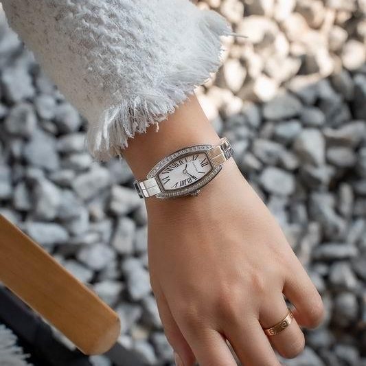 Replica Cartier 23X30mm 022353