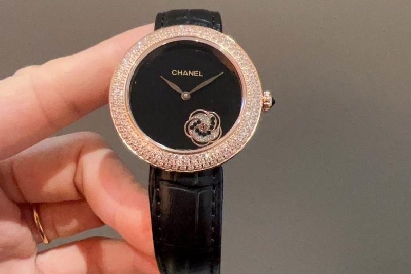 Replica Chanel 37.5mm 082246