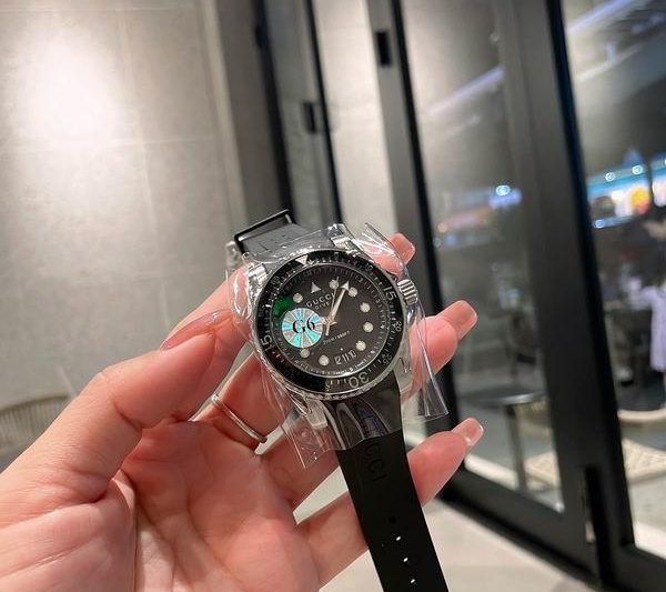 Replica Gucci 40mm 0829137