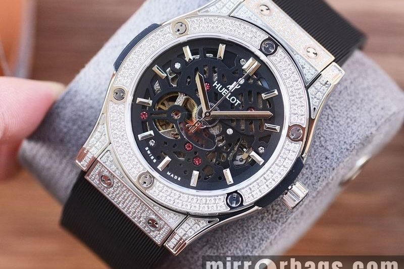 Replica Hublot 45X12mm 0413128