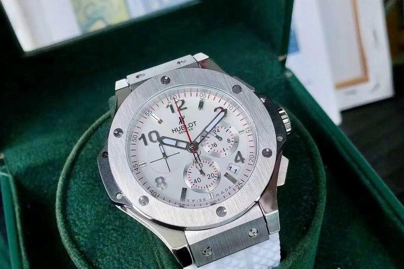 Replica Hublot 43mm 0318135