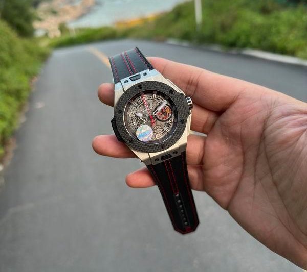 Replica Hublot 45mm 101608