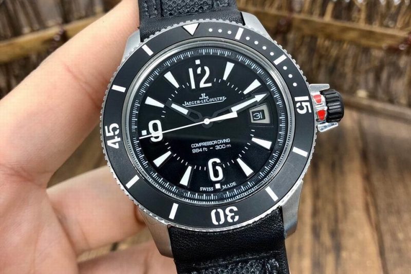 Replica Jaeger Lecoultre watch men 110401
