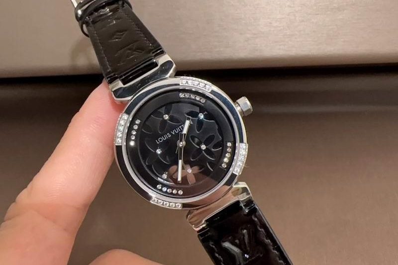 Replica LV watch 082212
