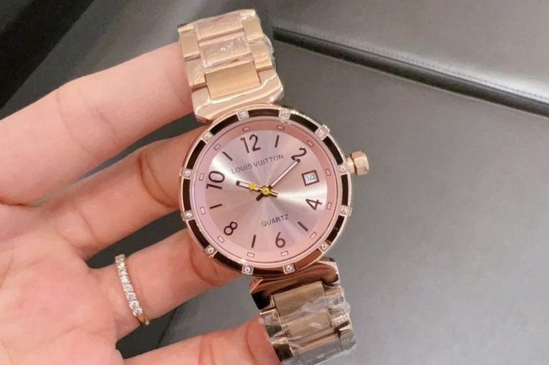 Replica LV watch 121852