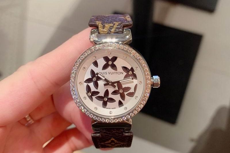 Replica LV watch 121836