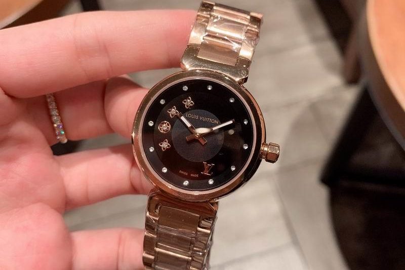 Replica LV watch 121834