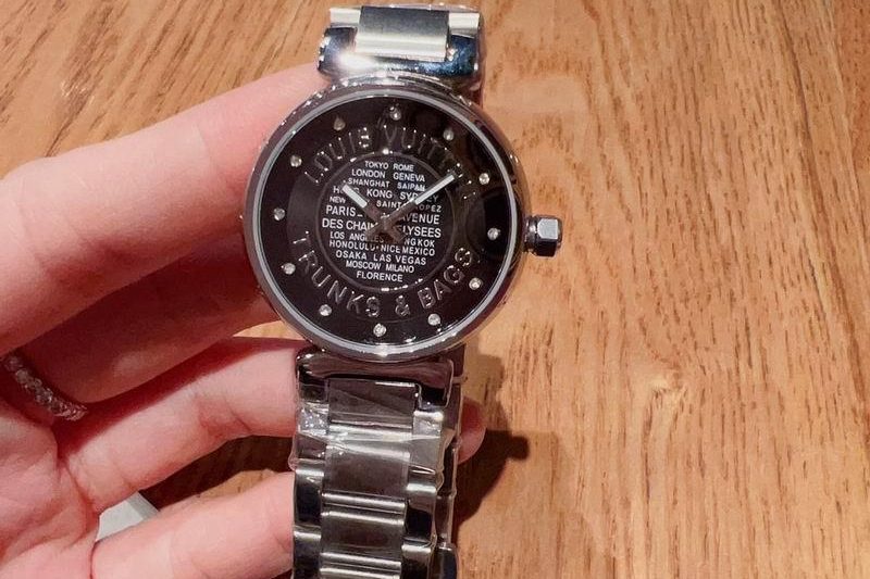 Replica LV 33X11mm 032562