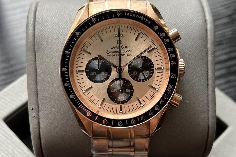 Replica Omega watch 101411