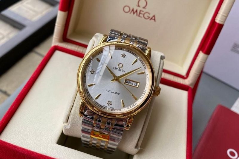 Replica Omega men watch 42mm 01