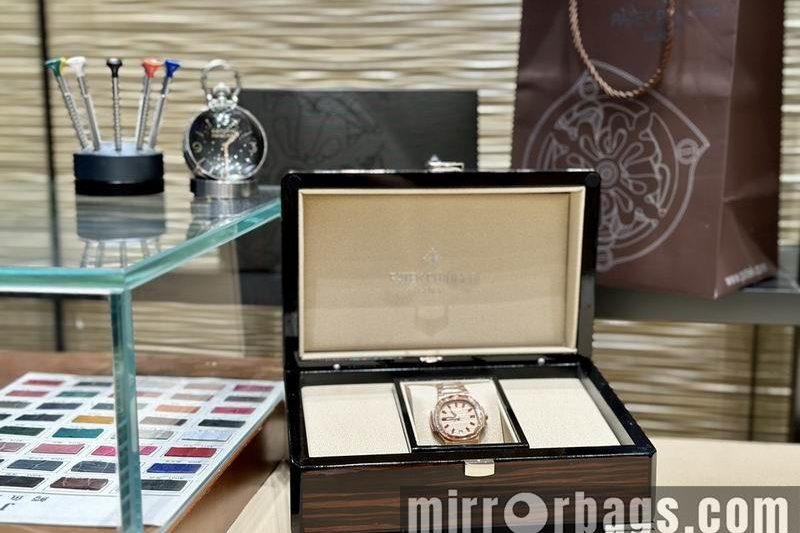Replica Patek Philippe 35.2mm 022404