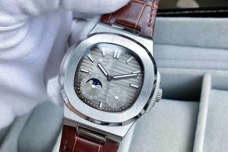 Replica Patek Philippe 40mm 050322