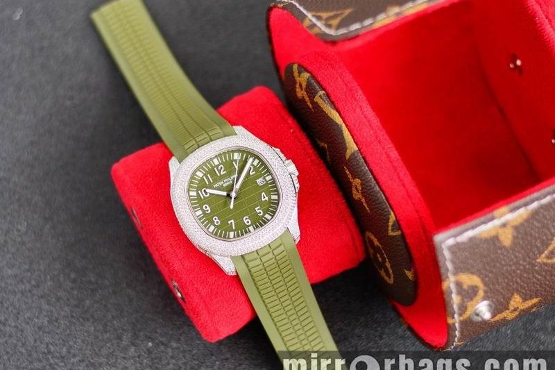 Replica Patek Philippe 40mm 032406