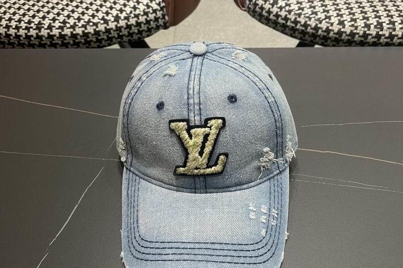 Replica LV Hat 041408