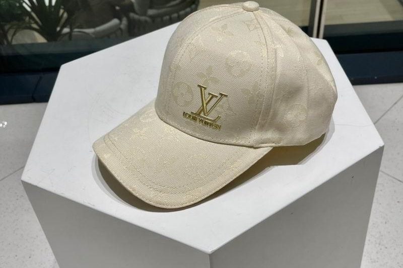 Replica LV Hat 040208