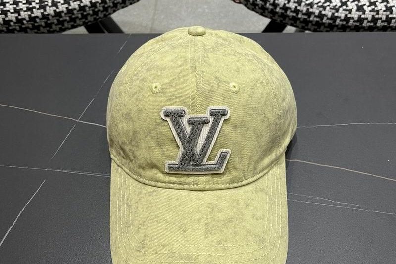 Replica LV Hat 040204