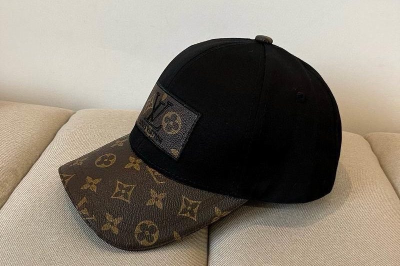 Replica LV Hat dx33