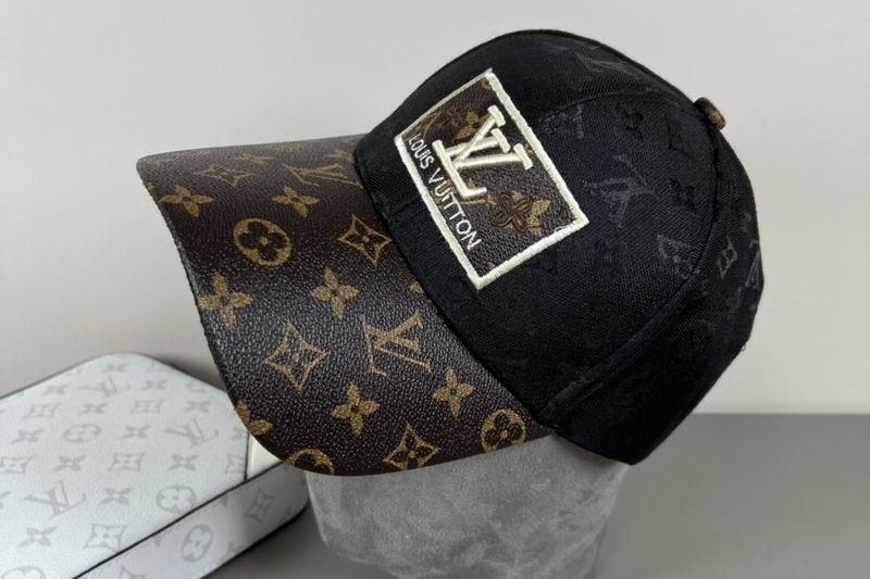 Replica LV Hat dx08